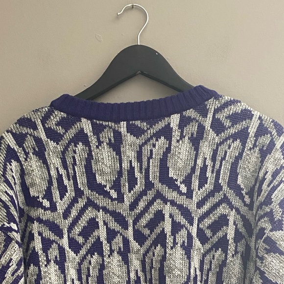 Vintage Sweater - Picture 3 of 9